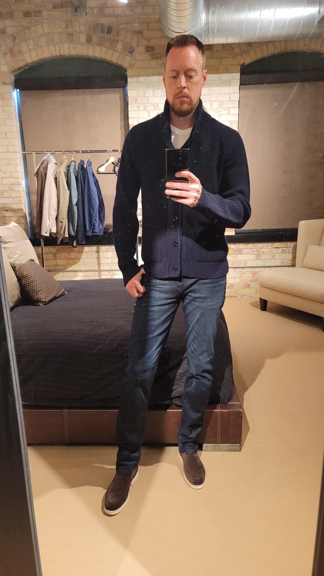 Style experts answer how can jeans be business casual